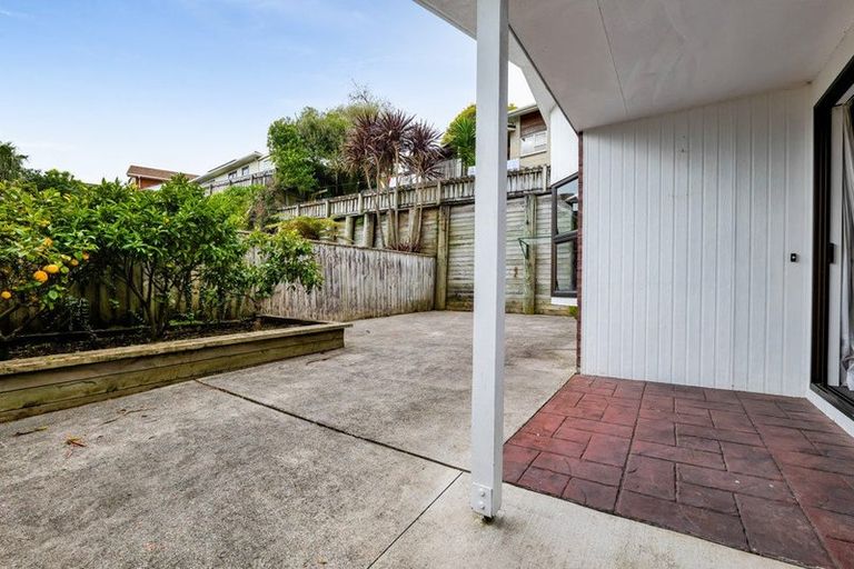 Photo of property in 10 Clawton Street, Westown, New Plymouth, 4310