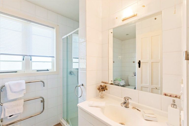 Photo of property in 11 Darlington Street, Ngatea, 3503