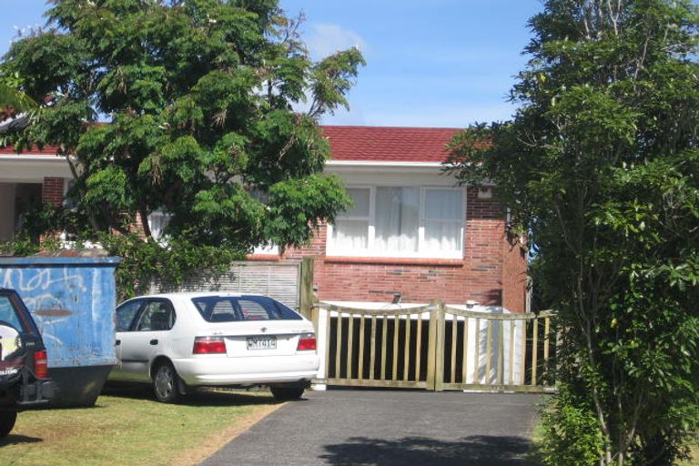 Photo of property in 25 Marlborough Avenue, Glenfield, Auckland, 0629