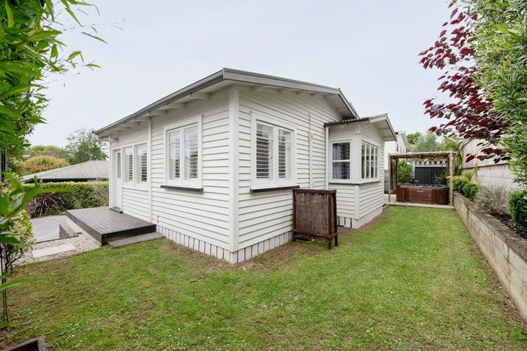 Photo of property in 24a Hunter Street, Hamilton Lake, Hamilton, 3204