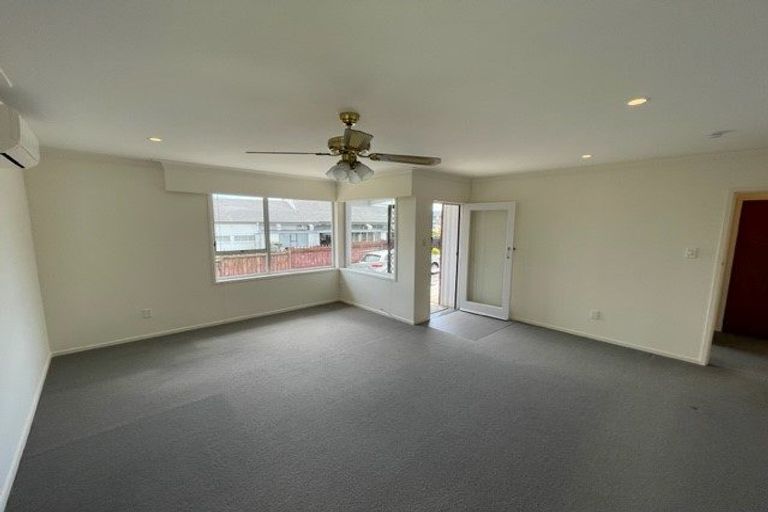 Photo of property in 3/5 Dodson Avenue, Milford, Auckland, 0620