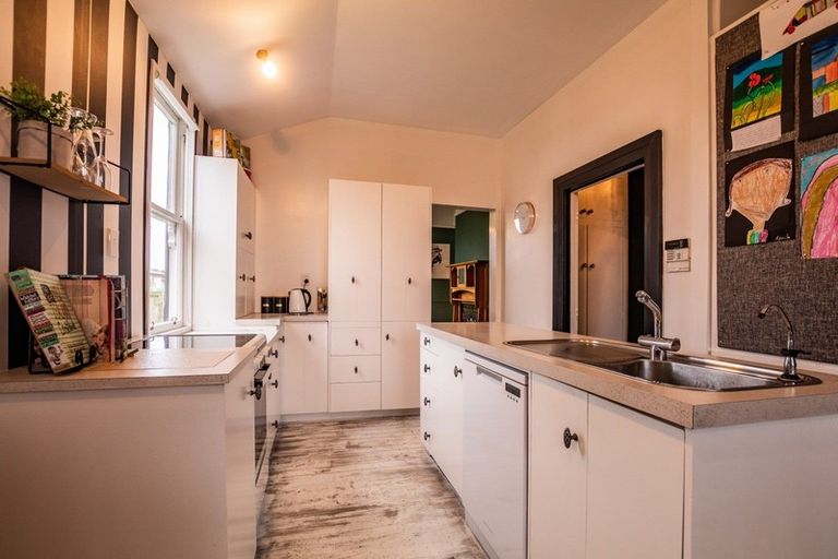 Photo of property in 224 Park Street, Winton, 9720