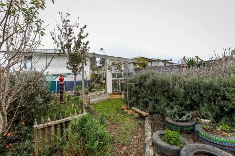 Photo of property in 37 Belair Avenue, Blagdon, New Plymouth, 4310