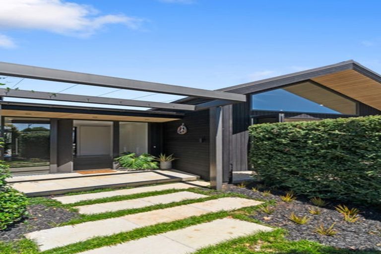 Photo of property in 28 Capriole Crescent, Kingseat, Papakura, 2580