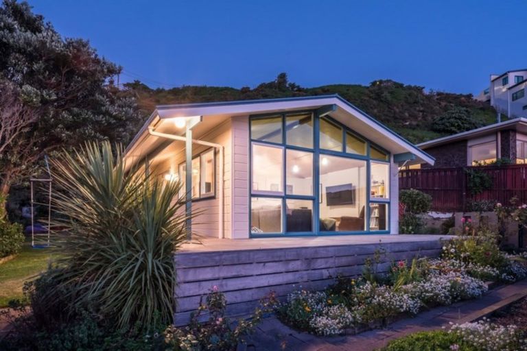 Photo of property in 87 Melrose Road, Southgate, Wellington, 6023