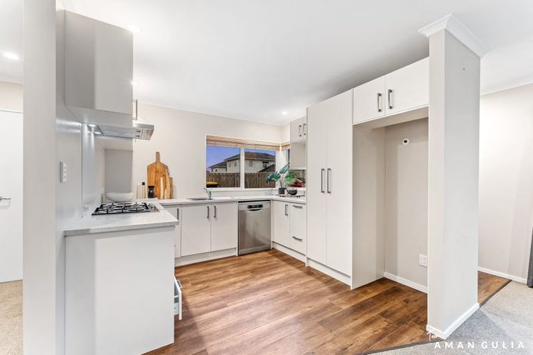 Photo of property in 19 Waitoro Lane, Henderson, Auckland, 0612