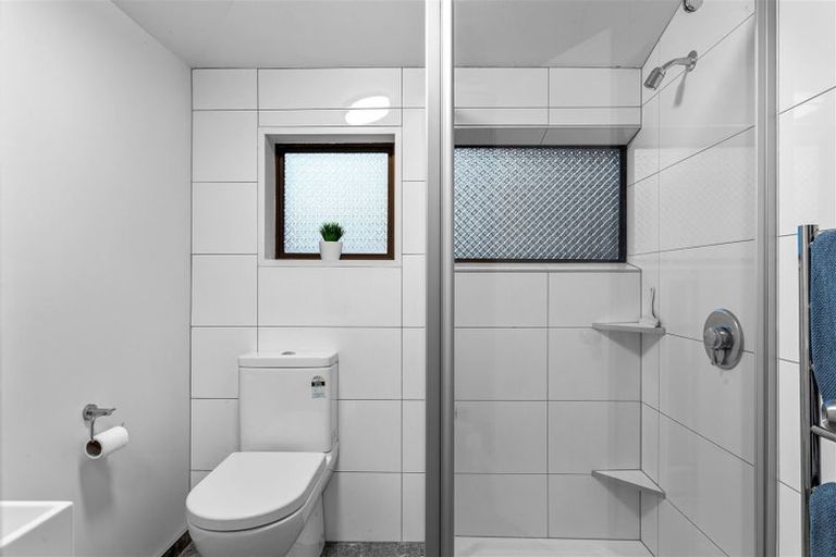 Photo of property in 1/10 Rembrandt Place, Burnside, Christchurch, 8053