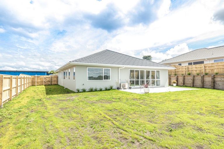 Photo of property in 51 Tirimoana Place, Otamatea, Whanganui, 4501