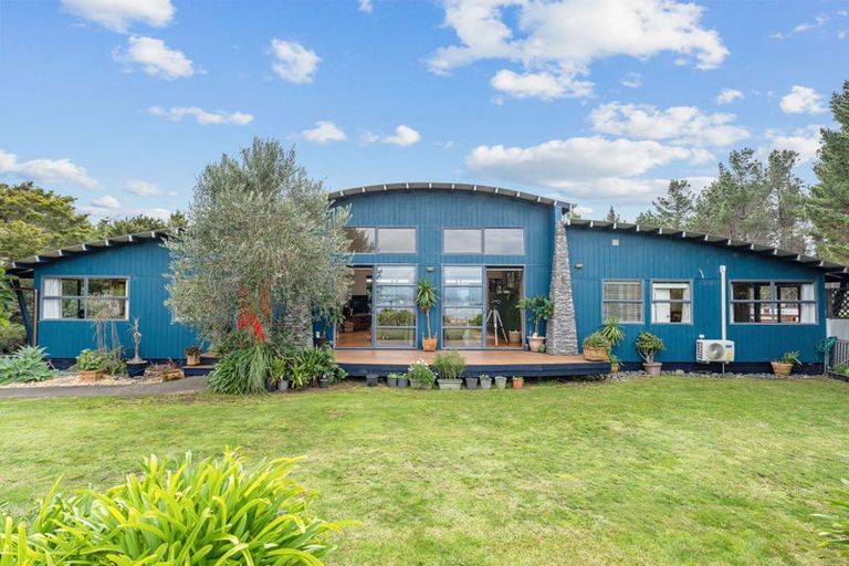 Photo of property in 66 Owhiwa Road, Parua Bay, Onerahi, 0192