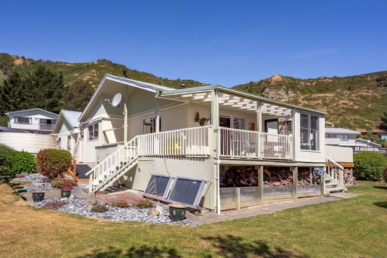 Photo of property in 17 Te Miha Crescent, Cape Palliser, Featherston, 5772