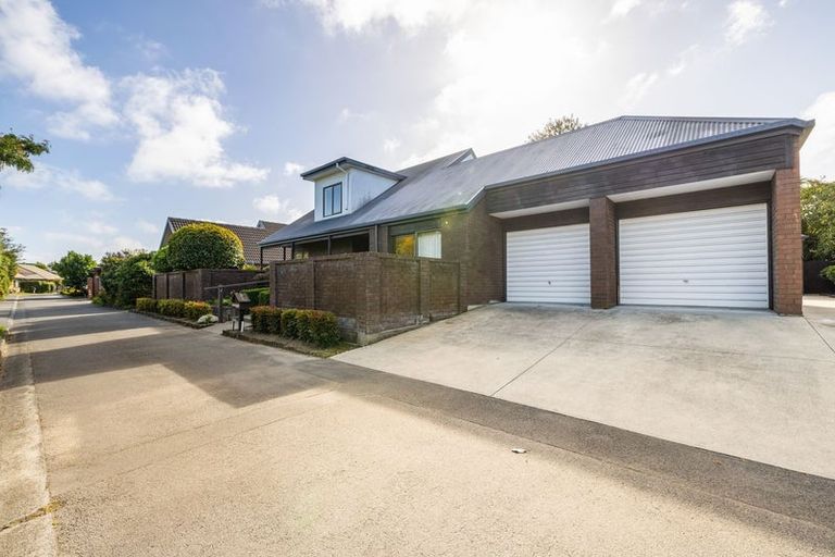Photo of property in 237a Maidstone Road, Avonhead, Christchurch, 8042