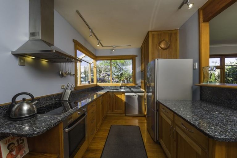 Photo of property in 6 Campbell Street, Sumner, Christchurch, 8081