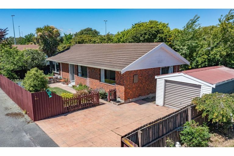 Photo of property in 2/50a Tilford Street, Woolston, Christchurch, 8062