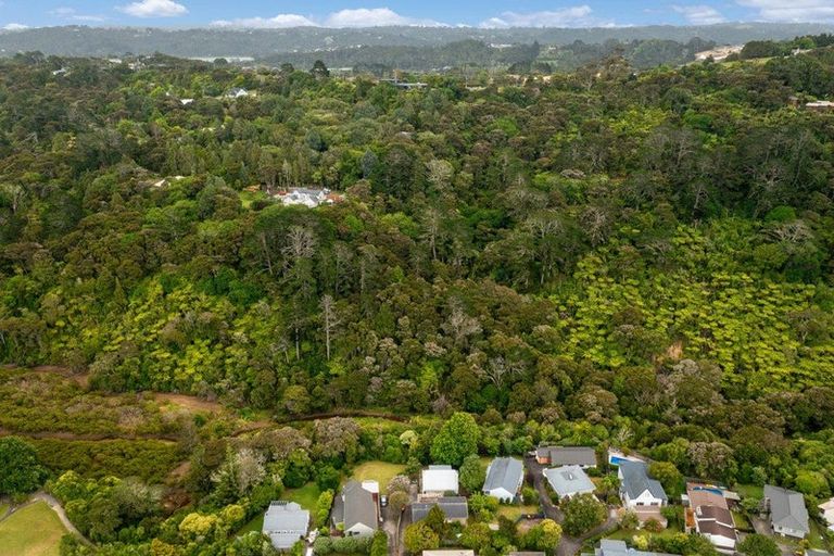 Photo of property in 2/128 Lynn Road, Bayview, Auckland, 0629