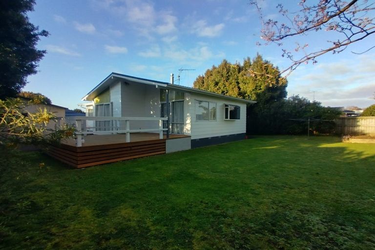 Photo of property in 15 Kindergarten Drive, Conifer Grove, Takanini, 2112
