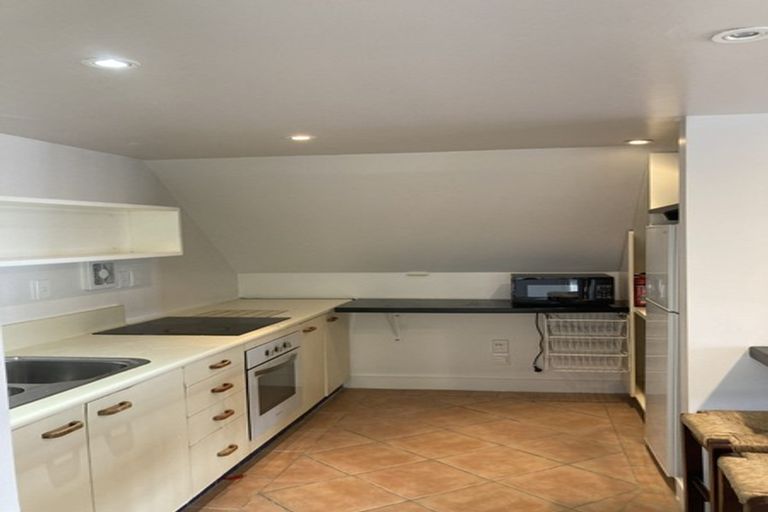 Photo of property in 133a Breaker Bay Road, Breaker Bay, Wellington, 6022