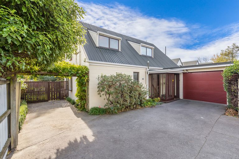 Photo of property in 2/38 Onslow Street, St Albans, Christchurch, 8014