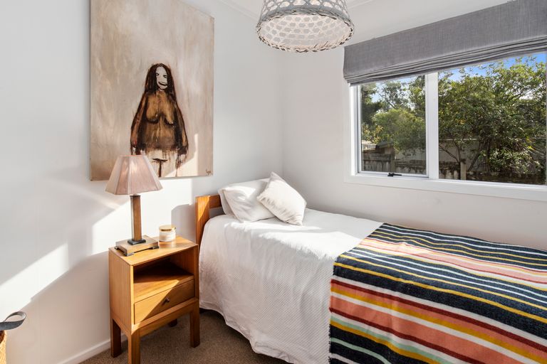 Photo of property in 3 Ferndale Avenue, Leigh, 0985