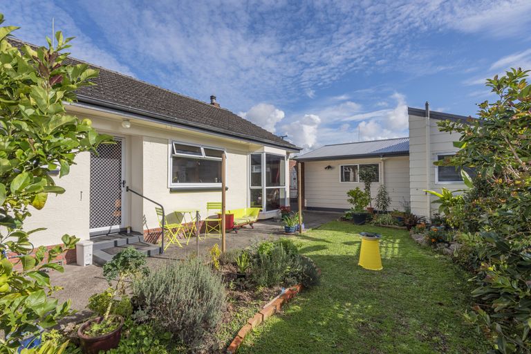 Photo of property in 1 Lovatt Crescent, Kensington, Whangarei, 0112