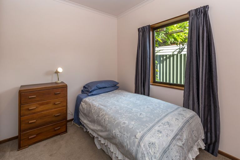 Photo of property in 2/38 Onslow Street, St Albans, Christchurch, 8014