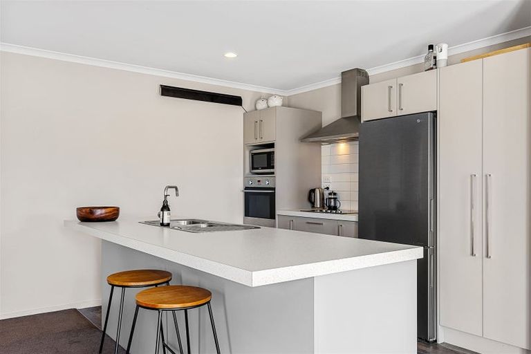 Photo of property in 24 Farnborough Street, Aranui, Christchurch, 8061