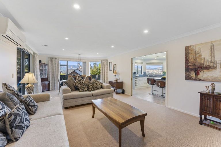 Photo of property in 2 Ormrod Grove, Riverstone Terraces, Upper Hutt, 5018