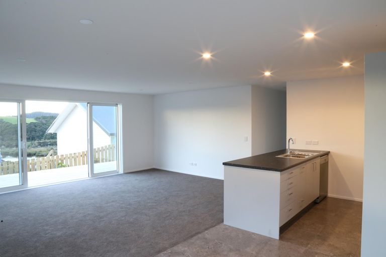Photo of property in 12a Waterview Place, Haruru, 0204