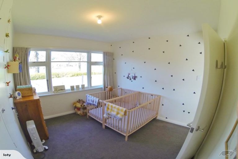 Photo of property in 12 Malcolm Avenue, Cashmere, Christchurch, 8022