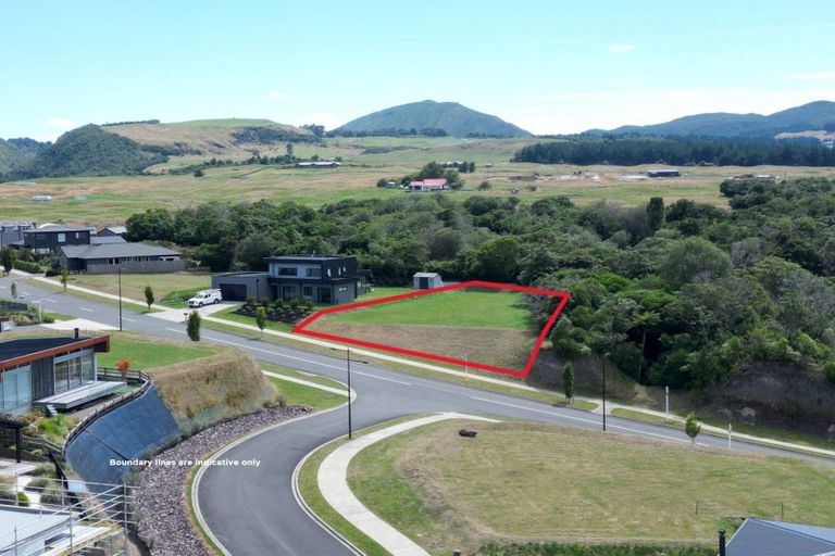 Photo of property in 30 Okaia Drive, Kinloch, Taupo, 3377