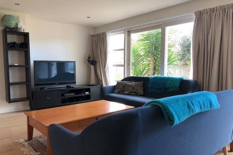 Photo of property in 10/10 Blomfield Spa, Takapuna, Auckland, 0622