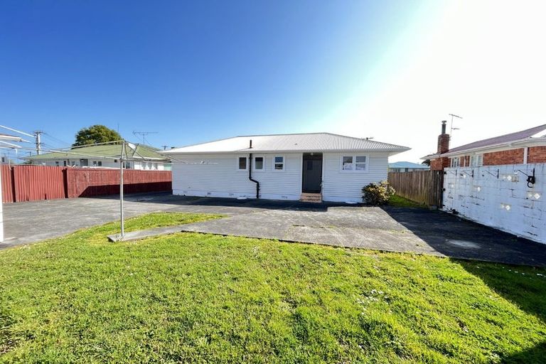Photo of property in 34 Valentine Street, Papakura, 2110