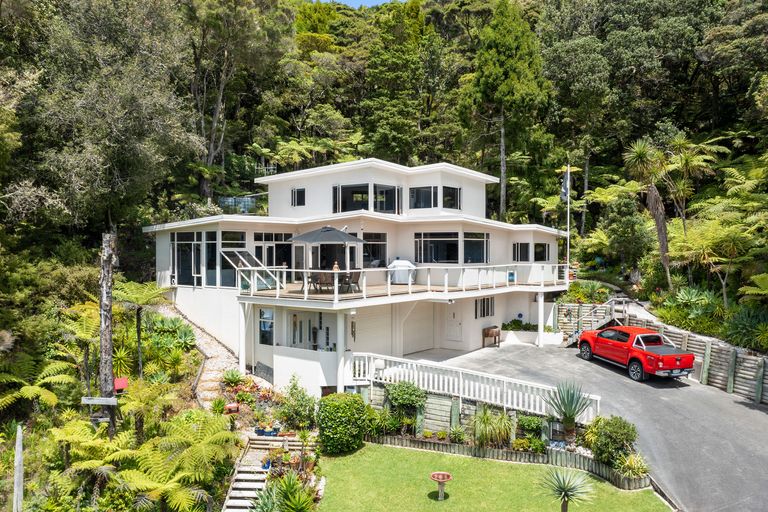 Photo of property in 52 Kings Road, Paihia, 0200