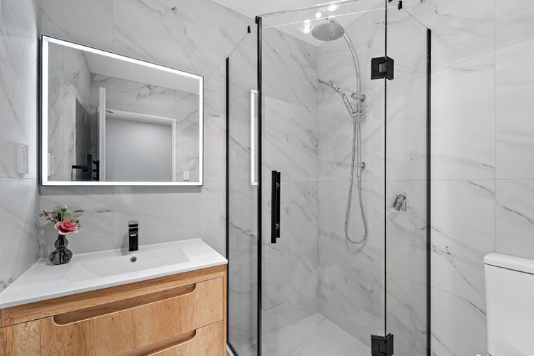 Photo of property in 1/23 Tudor Road, Henderson, Auckland, 0610