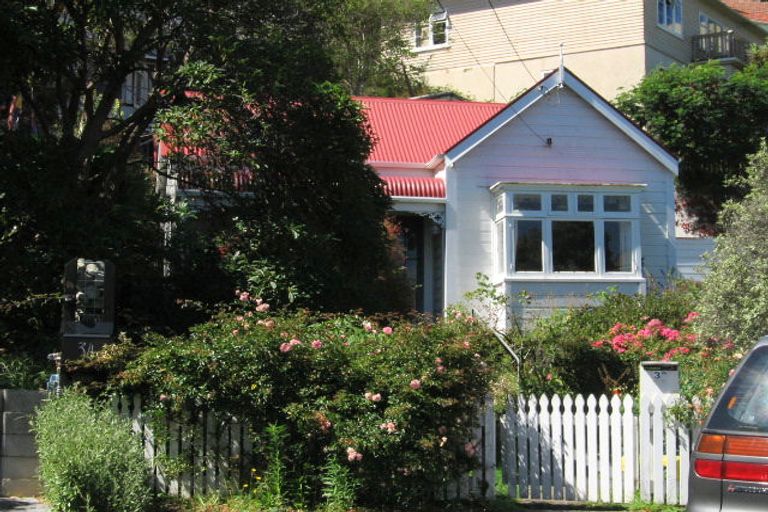 Photo of property in 32 Lawrence Street, Newtown, Wellington, 6021