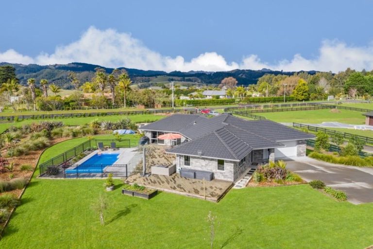 Photo of property in 6 Summerfield Way, Parahaki, Whangarei, 0112