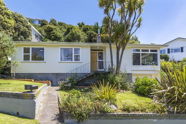 Photo of property in 28 Oak Avenue, Paremata, Porirua, 5024