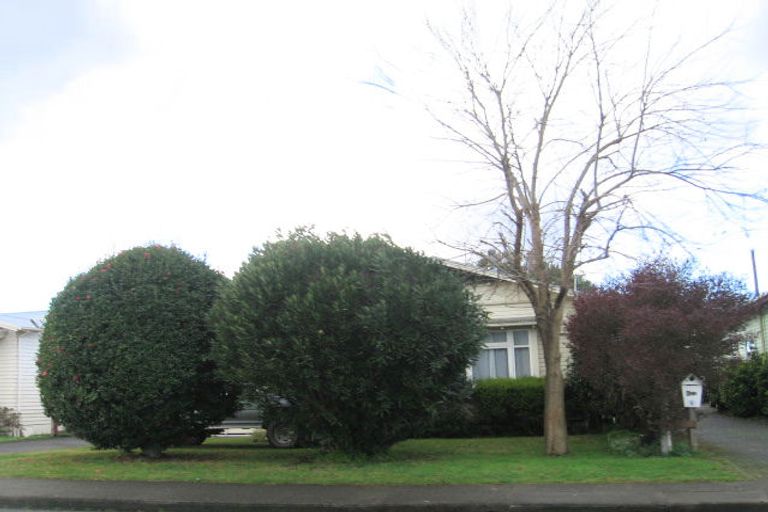 Photo of property in 420 Massey Street, Akina, Hastings, 4122