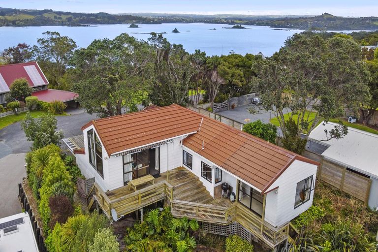 Photo of property in 99 Doves Bay Road, Kerikeri, 0294