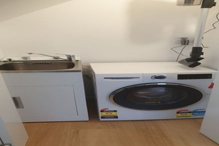 Photo of property in 2/564 High Street, Boulcott, Lower Hutt, 5010