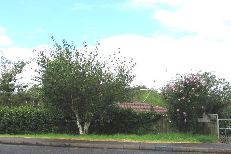 Photo of property in 109 Tirimoana Road, Te Atatu South, Auckland, 0602