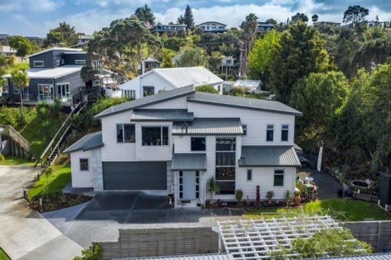 Photo of property in 20 Papaka Road, Ngunguru, Whangarei, 0173