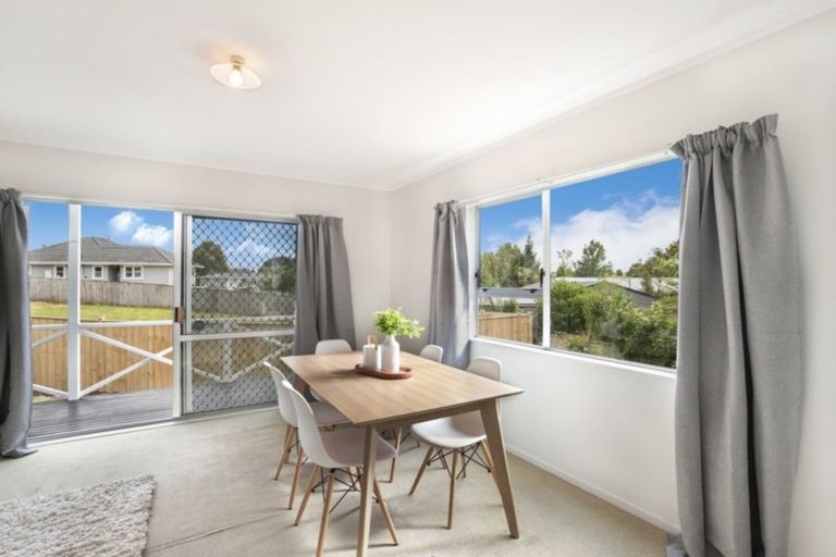 Photo of property in 2/58 Opaheke Road, Opaheke, Papakura, 2113