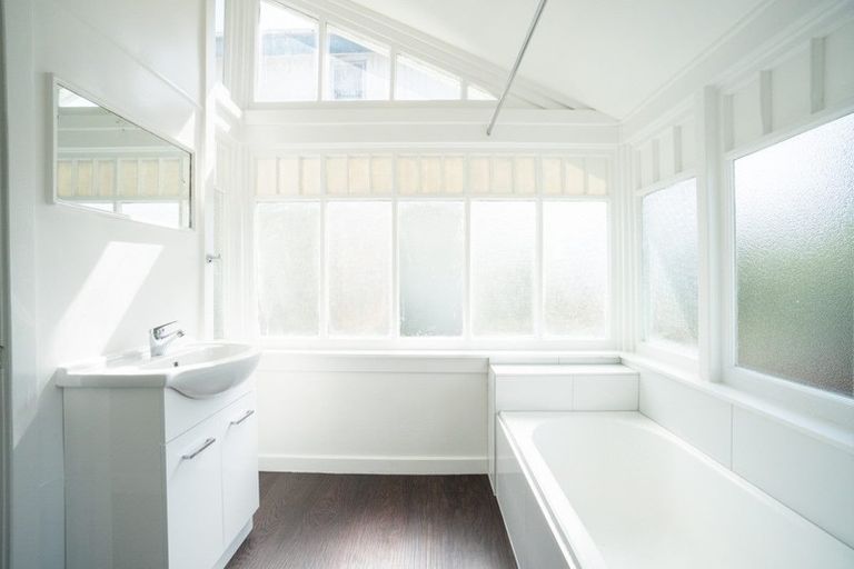 Photo of property in 17 Titoki Street, Palmerston North, 4414