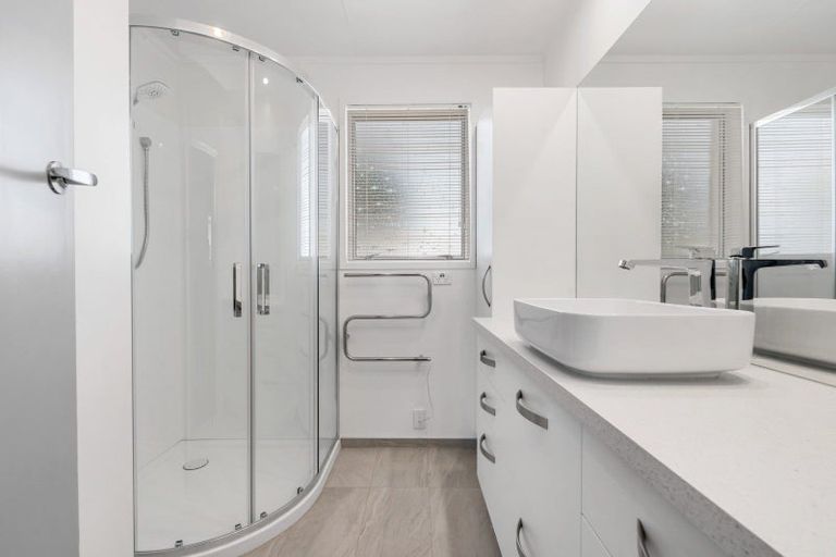 Photo of property in 3 Paterson Grove, Pukehangi, Rotorua, 3015