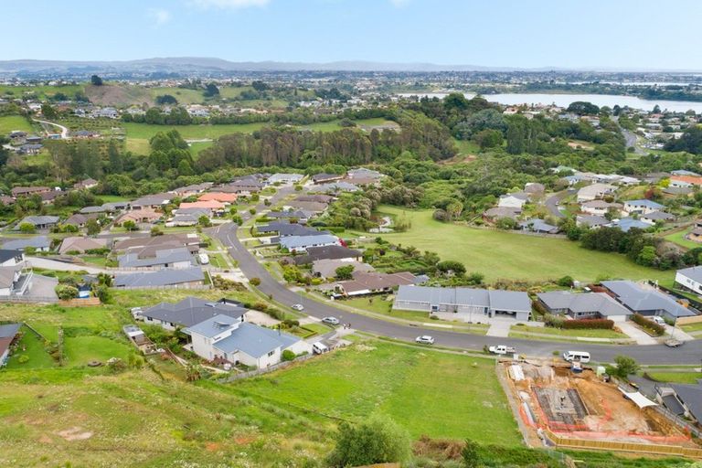 Photo of property in 81 Oteki Park Drive, Welcome Bay, Tauranga, 3112