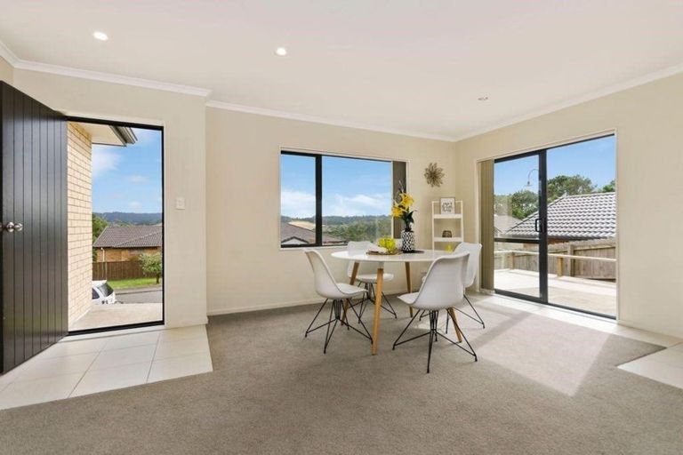 Photo of property in 65 Tiriwa Drive, Massey, Auckland, 0614