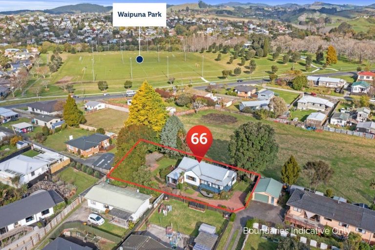 Photo of property in 66 Welcome Bay Road, Welcome Bay, Tauranga, 3112