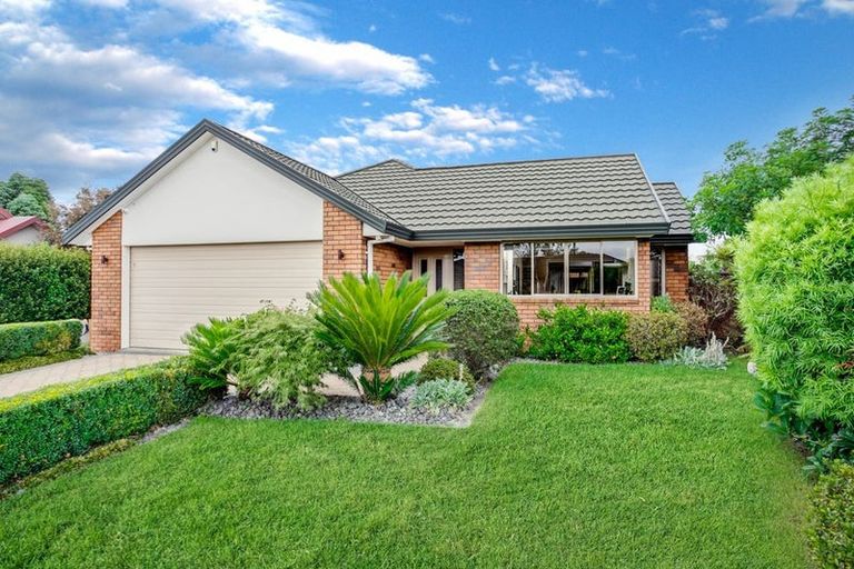 Photo of property in 64 Saint James Drive, Huntington, Hamilton, 3210