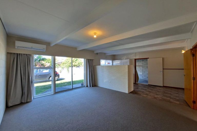 Photo of property in 43a Lismore Street, Strandon, New Plymouth, 4312