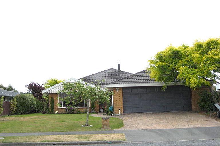 Photo of property in 38 Anglesea Avenue, Parklands, Christchurch, 8083